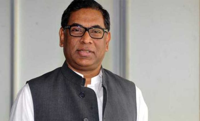 সরকার ২০২১ সালের মধ্যে ২৪ হাজার মেগা ওয়াট বিদ্যুৎ উৎপাদনের লক্ষ্যে কাজ করে যাচ্ছে
