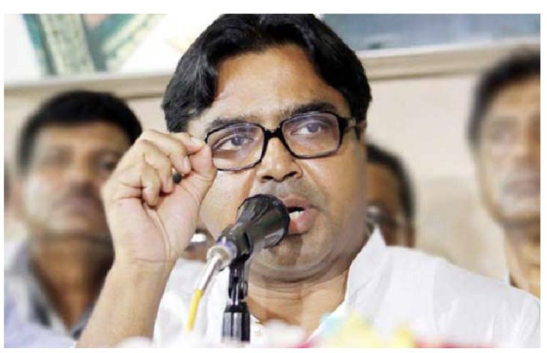 তিন থেকে চার সপ্তাহের মধ্যে ঢাকা দক্ষিণ সিটি এলাকায় চিকুনগুনিয়া নিয়ন্ত্রণে আসবে বলে আশাবাদ ব্যক্ত করেছেন মেয়র মোহাম্মদ সাঈদ খোকন। তিন থেকে চার সপ্তাহের মধ্যে ঢাকা দক্ষিণ সিটি এলাকায় চিকুনগুনিয়া নিয়ন্ত্রণে আসবে বলে আশাবাদ ব্যক্ত করেছেন মেয়র মোহাম্মদ সাঈদ খোকন।