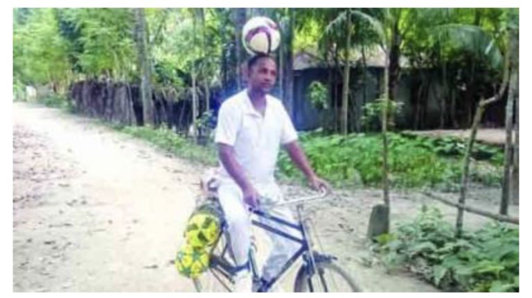 গিনেস রেকর্ড গড়েছেন ফুটবল জাদুকর আবদুল হালিম