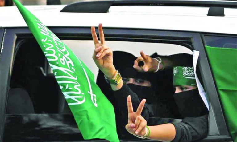 সৌদি নারীরা যে শর্তে স্টেডিয়ামে খেলা দেখতে পারবেন