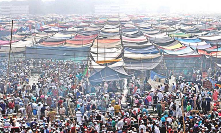 আজ ফজরের নামাজের পর শুরু হয়েছে বিশ্ব ইজতেমার দ্বিতীয় দফা আজ ফজরের নামাজের পর শুরু হয়েছে বিশ্ব ইজতেমার দ্বিতীয় দফা