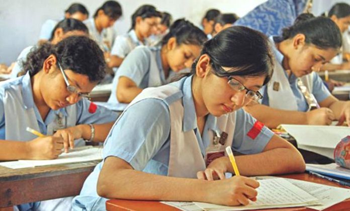 আগামী ১৯ জুলাই এইচএসসি ও সমমানের পরীক্ষার ফল প্রকাশিত হবে