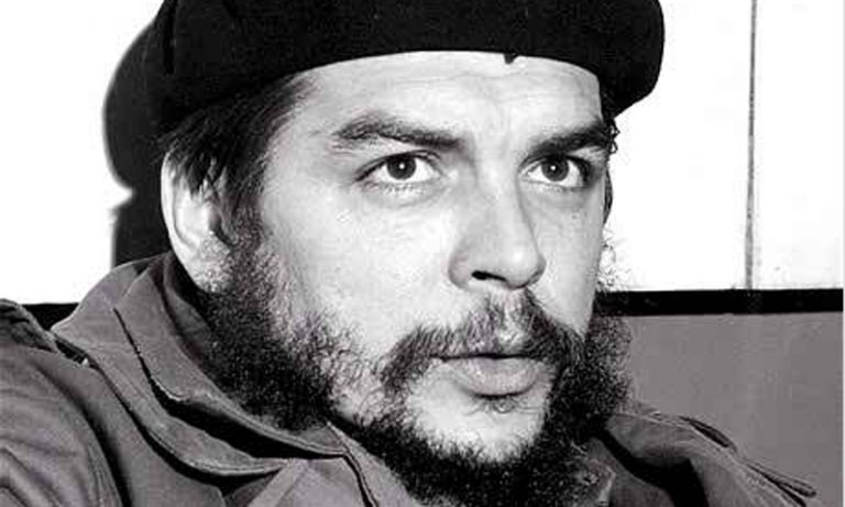 বিপ্লবের প্রতীক চে গুয়েভারার ৫১তম মৃত্যুবার্ষিকী আজ